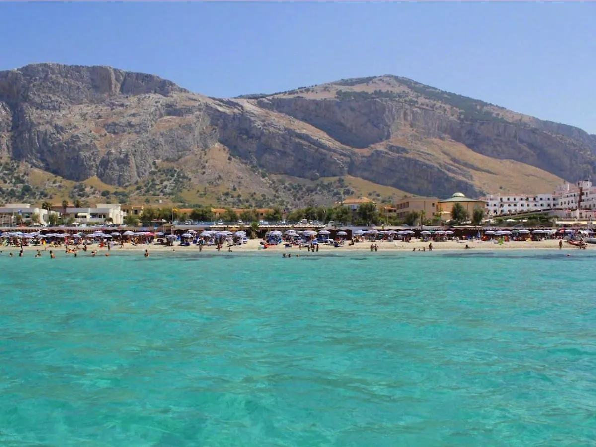 Ar Palace Hotel - Palermo Isola delle Femmine 0*,  Italy